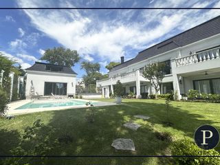 Foto 5 de Residencia de categoría en Los Troncos