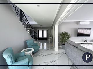 Foto 7 de Residencia de categoría en Los Troncos