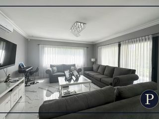 Foto 9 de Residencia de categoría en Los Troncos