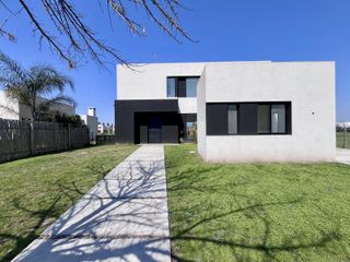 Foto 3 de CASA, VENTA, SAN MATIAS  LOTE al 1100, 5 AMBIENTES