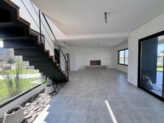 Foto 5 de CASA, VENTA, SAN MATIAS  LOTE al 1100, 5 AMBIENTES
