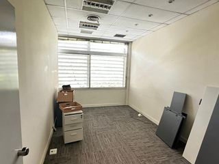 Foto 35 de Alquiler de Deposito con Oficinas en la calle Estado de Palestina al 900