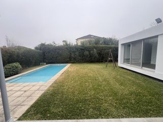 Foto 35 de Venta Casa 3 dormitorios en Las Glorietas, Nordelta