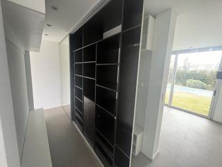 Foto 20 de Venta Casa 3 dormitorios en Las Glorietas, Nordelta