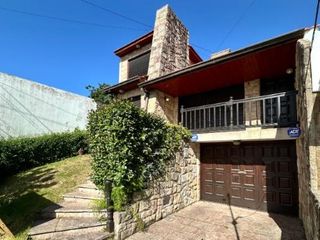 Foto 4 de Casa en CHAUVIN 5 AMB GARAG QUINCHO 6 AUTOS TOMA MENOR VALOR DEPTO PARA RENTA