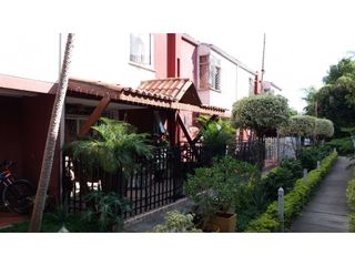 Foto 2 de VENTA CASA EN GIRON CONJUNTO PORTAL 2