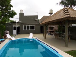 Foto 27 de Casa en venta - 4 Dormitorios 2 Baño - 400mts2 - La Plata