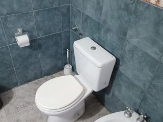 Foto 18 de Casa en venta - 4 Dormitorios 2 Baño - 400mts2 - La Plata