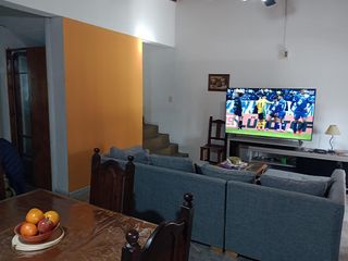 Foto 1 de Casa en venta - 4 Dormitorios 2 Baño - 400mts2 - La Plata