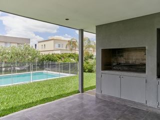 Foto 28 de Casa en lote interno Vistas, Puertos del Lago, Escobar