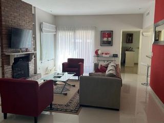 Foto 10 de Casa en  Venta con Muebles