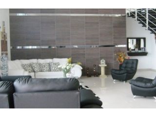 Foto 14 de VENTA PERMUTA CASA MANSION SANGIL SANTANDER COD2618241