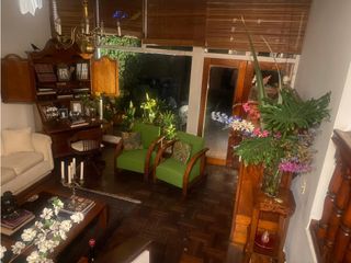 Foto 4 de Casa con jardín para venta en Santa Paula