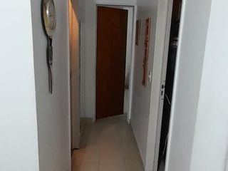 Foto 10 de SE VENDE DPTO 2 AMB. EN PB   CON PATIO  APTO PROFESIONAL