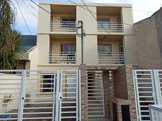 Foto 1 de Departamento en venta en Ramos Mejia Sur