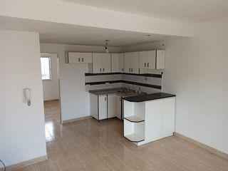 Foto 5 de Departamento en venta en Ramos Mejia Sur