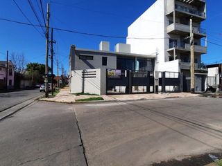 Foto 2 de Departamento Tipo Casa en venta en Quilmes Centro