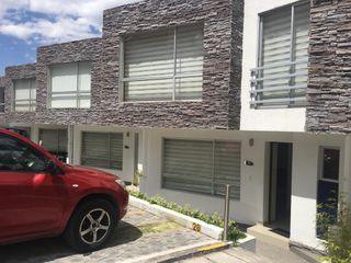 Foto 1 de Oportunidad Casa en Venta San Juan de Cumbaya