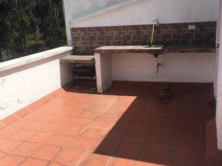 Foto 2 de Oportunidad Casa en Venta San Juan de Cumbaya