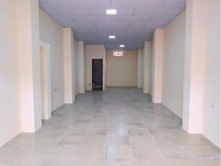 Foto 3 de Local Comercial en Alquiler de 55m² en la 4 de noviembre  JonR