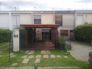Foto 1 de EXCELENTE DUPLEX  EN EL BARRIO MERCEDES BENZ