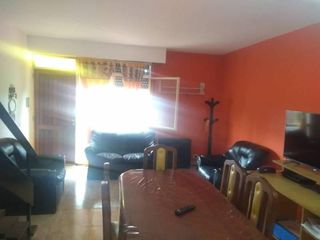 Foto 5 de EXCELENTE DUPLEX  EN EL BARRIO MERCEDES BENZ