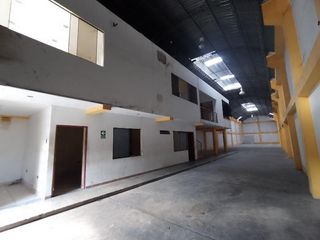 Foto 2 de Local Comercial de 2 pisos ubicado en zona comercial - Iquitos