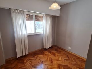 Foto 21 de Departamento en  venta de 3 ambientes, al frente con balcón