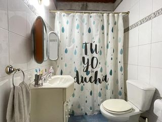 Foto 13 de Casa en venta, 2 dormi, quincho, cochera, patio y parque, Los Hornos, La Plata. 152bis 63 y 64