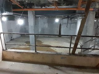 Foto 1 de Depósito en venta - PB y sótano - A RECICLAR -  más de 300 mts en Caballito - sin expensas