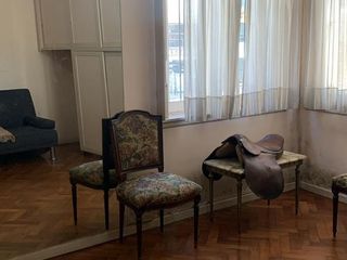 Foto 11 de Departamento en  venta al frente con balcon - Centro