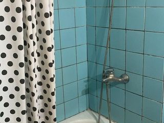 Foto 9 de Departamento en  venta al frente con balcon - Centro