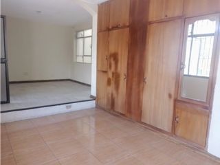 Foto 2 de Villaflora, Casa Comercial en Renta, 740m2, 17 Ambientes