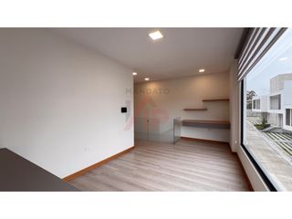 Foto 15 de HERMOSA Y MODERNA CASA EN RENTA CHAULLABAMBA CUENCA