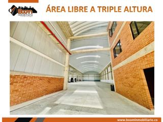 Foto 4 de **ARRIENDO BODEGA 1.844 M2  TOCANCIP