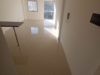 Foto 6 de Departamento en alquiler en Lanus Este