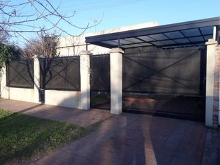 Foto 1 de Casa en Llavallol
