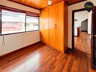 Foto 10 de Casa de venta en Coliseo – código:21589