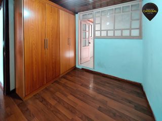 Foto 14 de Casa de venta en Coliseo – código:21589