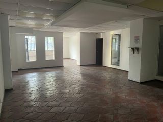 Foto 13 de Se vende oficina en edificio El Fortín JosS