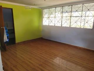 Foto 3 de En venta amplia casa en Moyobamba-San Martín