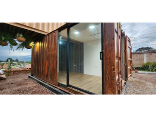 Foto 5 de Puembo, Local Comercial en Renta, 18m2, 1 Ambiente