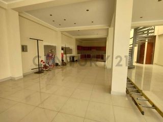 Foto 3 de ¡ALQUILA EL LOCAL PERFECTO PARA TU NEGOCIO! 200 M² - NUEVO Y ESTRATÉGICO