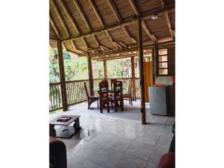 Foto 12 de Maat vende Casa vacacional - Sasaima 3.180m2 $1.000Millones