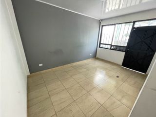 Foto 3 de Se Arrienda Casa Comercial - Sector Avenida Los Camellos