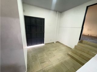 Foto 4 de Se Arrienda Casa Comercial - Sector Avenida Los Camellos