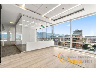 Foto 3 de Se Vende Oficina de 286 metros en Paralelo 108, Bogota