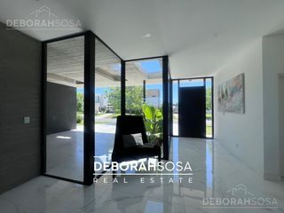 Foto 5 de Casa en Venta 5 Ambientes Al Lago Barrio El Cantón  Belén de Escobar  Zona Norte