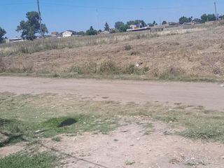 Foto 1 de LOTES EN VENTA 300m2 a 451m2  - OPORTUNIDAD- SE ACEPTA PERMUTA- FINANCIACION- CON ESCRITURA - LONGCHAMPS