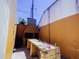 Foto 51 de Casa en venta - 2 Dormitorios 2 Baños - 230Mts2 - Villa Elvira, La Plata